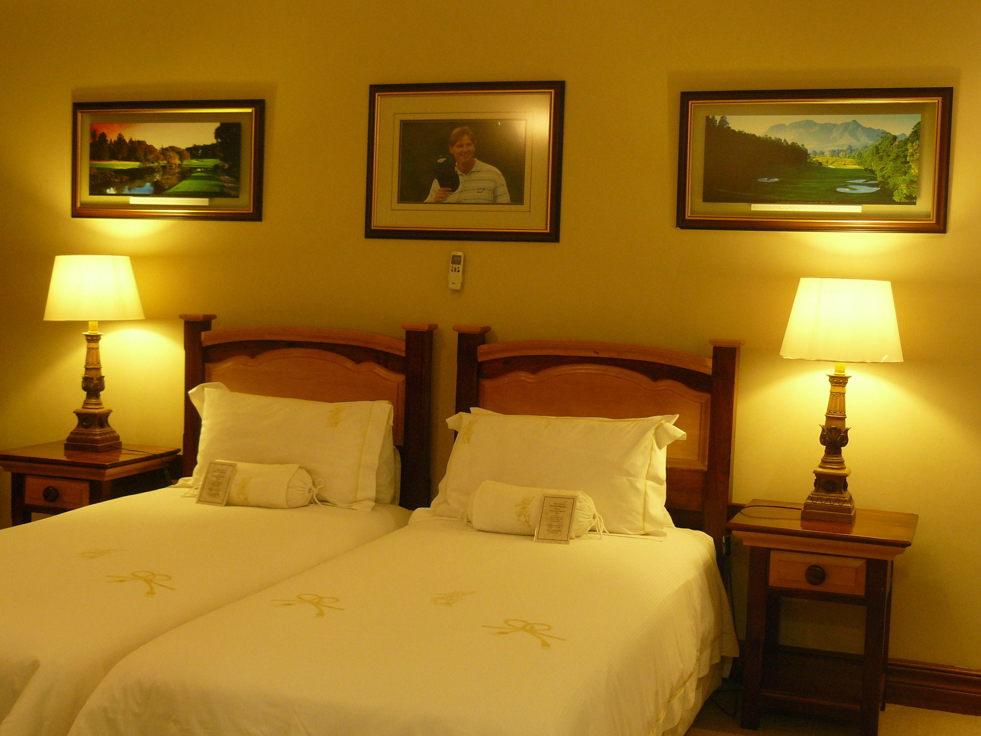 The Woodpecker Inn Pretoria Ngoại thất bức ảnh
